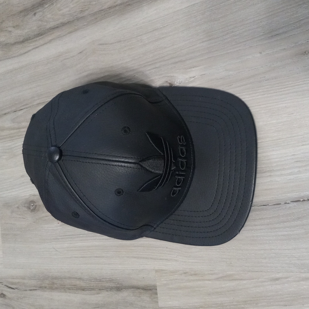 adidas Originals Men's Trefoil Chain Flatbrim Snapback Cap Black